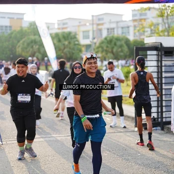 Runner Photo 7944017