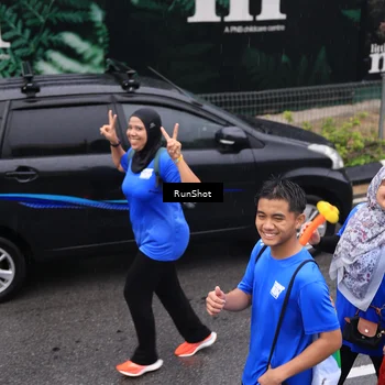 Runner Photo 7944025