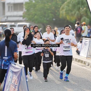Runner Photo 7944027