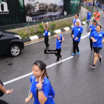 Runner Photo 7944052