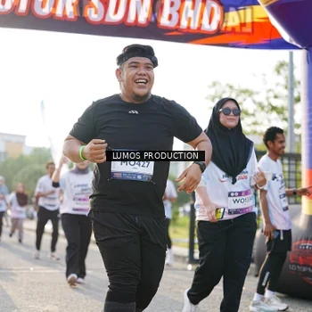 Runner Photo 7944057