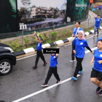 Runner Photo 7944058