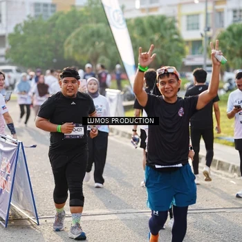 Runner Photo 7944059