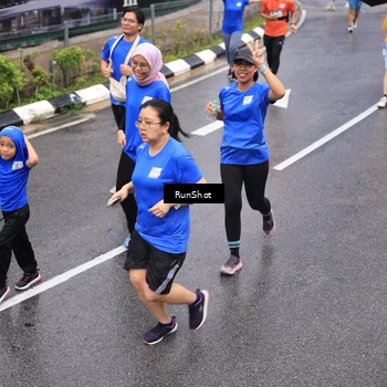 Runner Photo 7944070