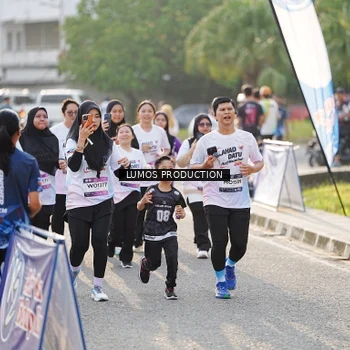Runner Photo 7944073