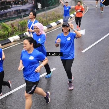 Runner Photo 7944081