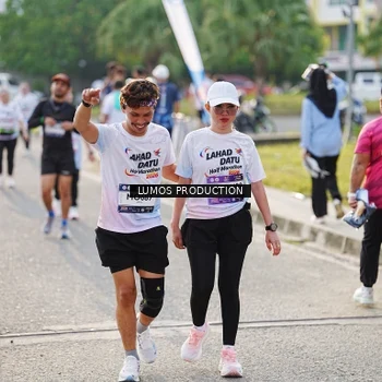 Runner Photo 7944092