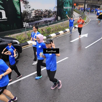 Runner Photo 7944096