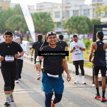 Runner Photo 7944102