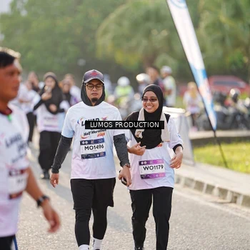 Runner Photo 7944109