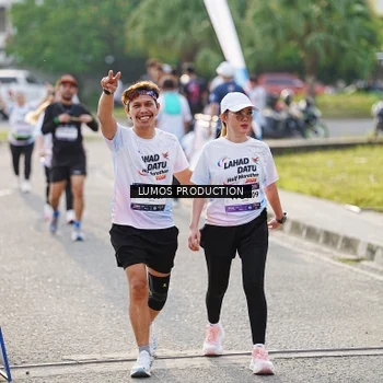 Runner Photo 7944113