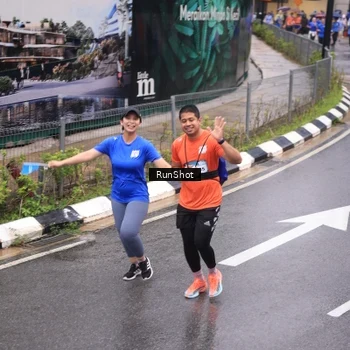 Runner Photo 7944117