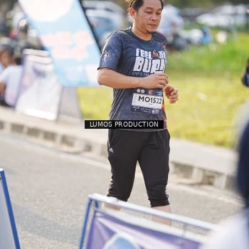 Runner Photo 7944118