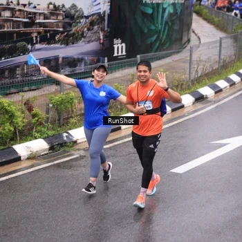 Runner Photo 7944119