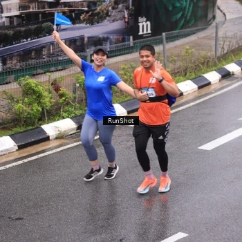 Runner Photo 7944131