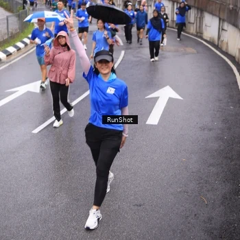 Runner Photo 7944177