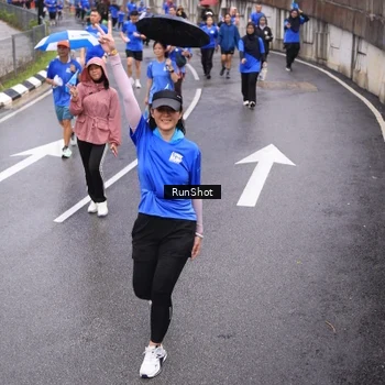 Runner Photo 7944178