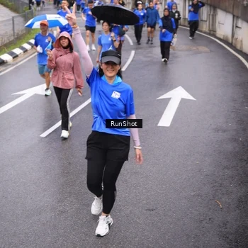 Runner Photo 7944179