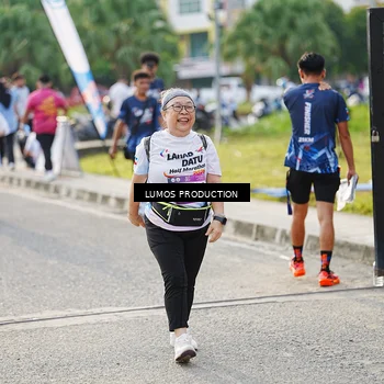 Runner Photo 7944225
