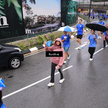 Runner Photo 7944241