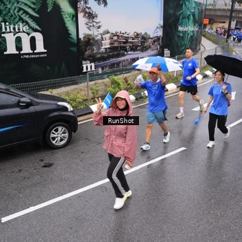 Runner Photo 7944250