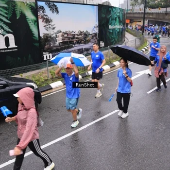 Runner Photo 7944262