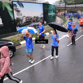 Runner Photo 7944263