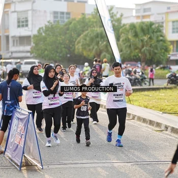 Runner Photo 7944265