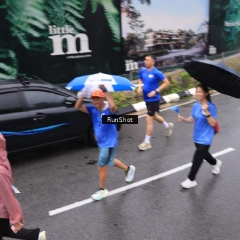 Runner Photo 7944273
