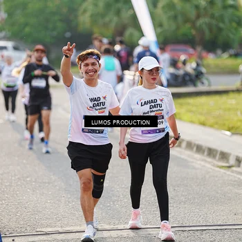Runner Photo 7944280