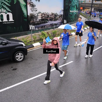 Runner Photo 7944284