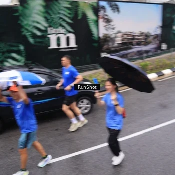 Runner Photo 7944291