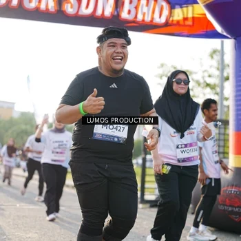Runner Photo 7944298