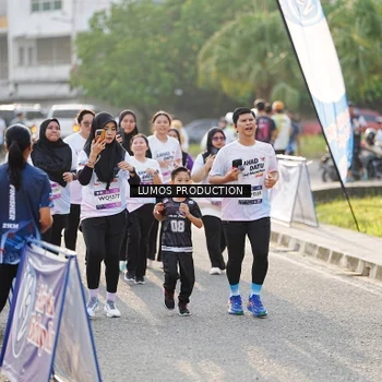 Runner Photo 7944301