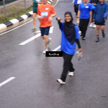 Runner Photo 7944325