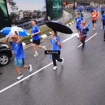 Runner Photo 7944326