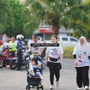 Runner Photo 7944357