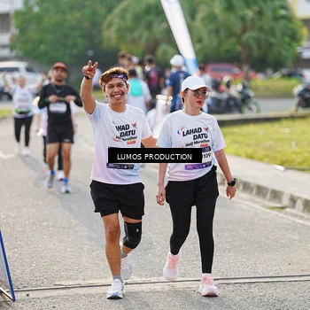 Runner Photo 7944360