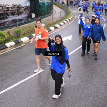 Runner Photo 7944361