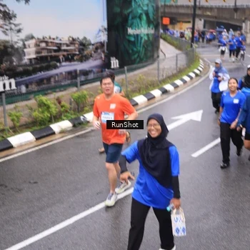 Runner Photo 7944362