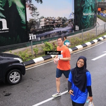 Runner Photo 7944379