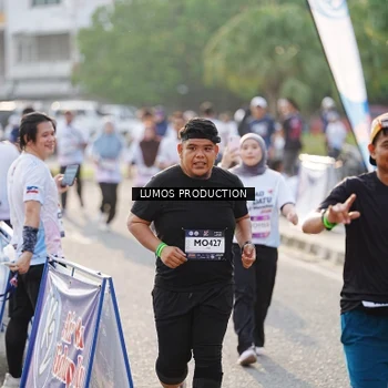 Runner Photo 7944380