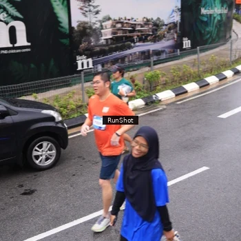 Runner Photo 7944383