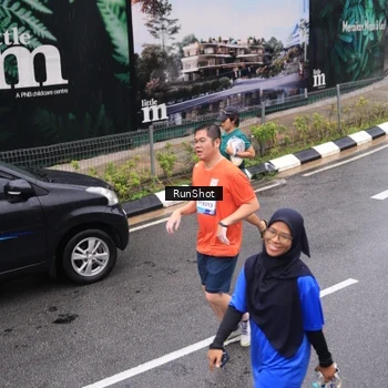 Runner Photo 7944384
