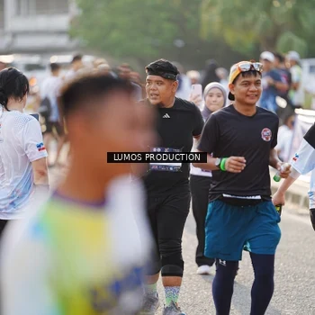 Runner Photo 7944394
