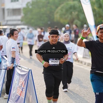 Runner Photo 7944402