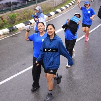 Runner Photo 7944408