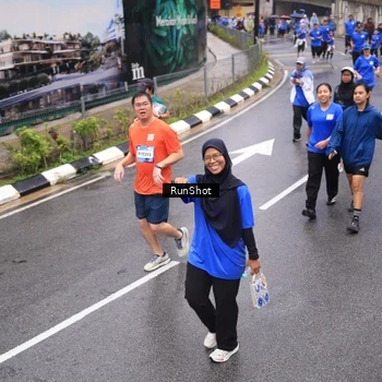 Runner Photo 7944412