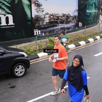 Runner Photo 7944417