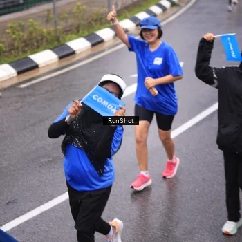 Runner Photo 7944428